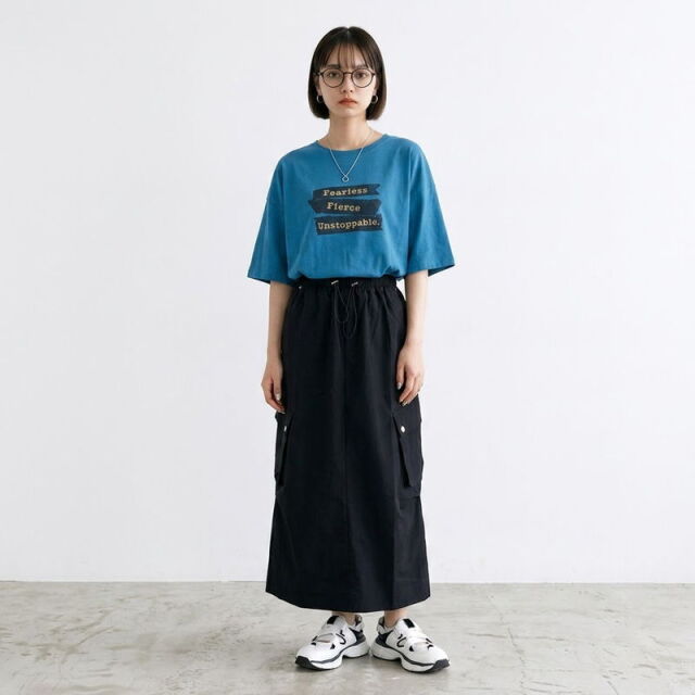 ナイロン風カーゴスカート