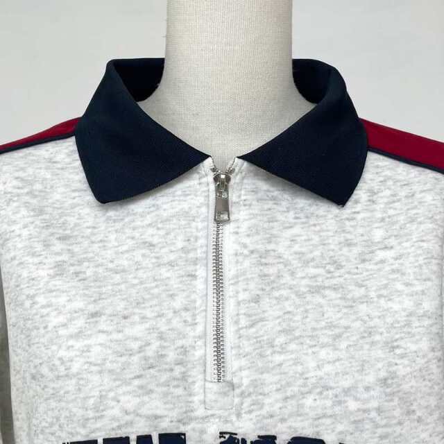 襟付きハーフジップロゴプルオーバー