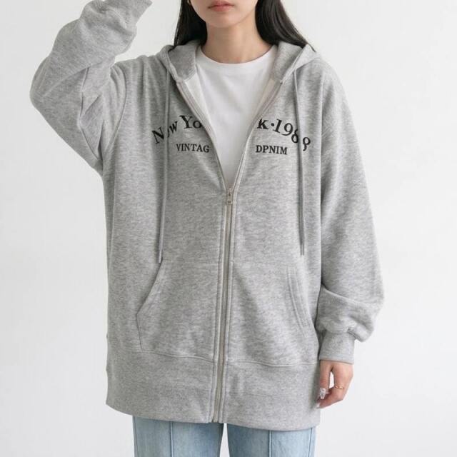 刺繍ロゴZIPパーカー