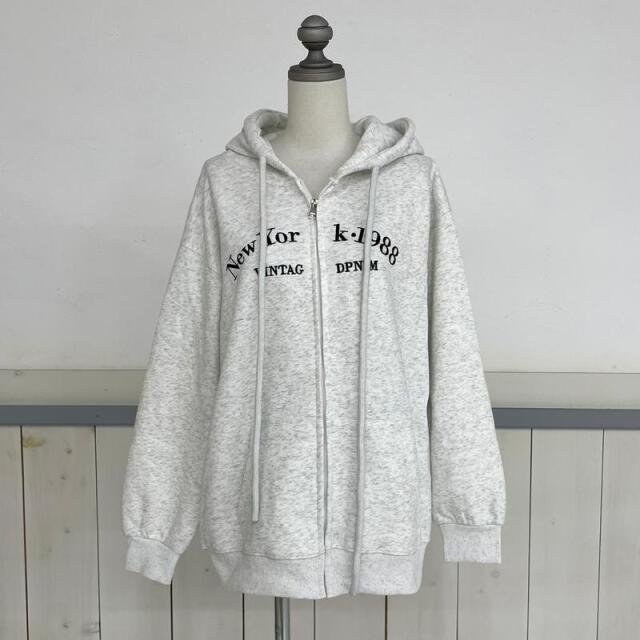 刺繍ロゴZIPパーカー