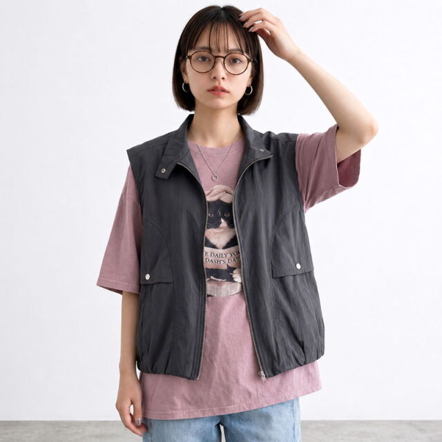 ナイロン風スタンドベスト
