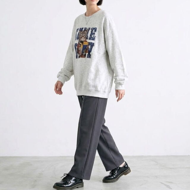 カーブパンツ