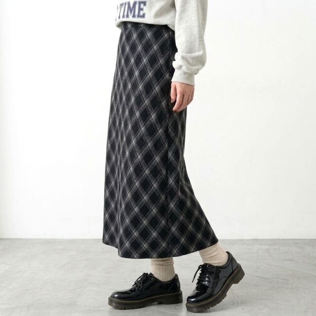 チェックIラインスカート