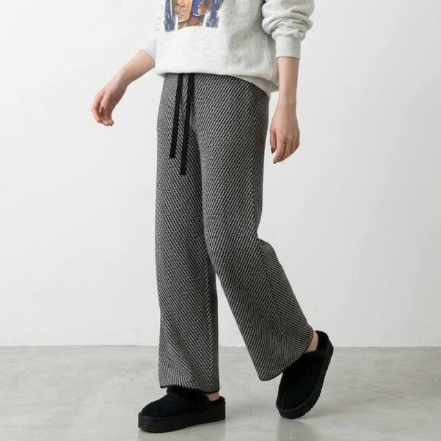 柄ニットワイドパンツ