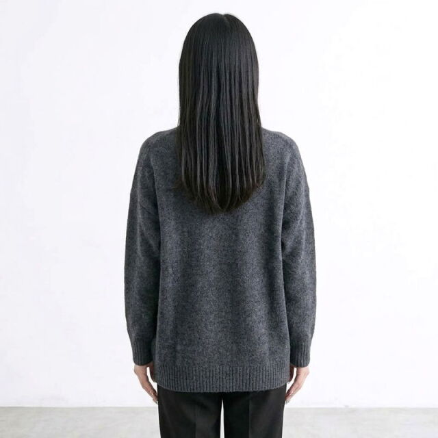 ニットロゴプルオーバー