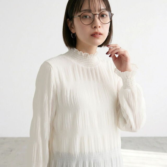 暖シフォンシャーリングブラウス