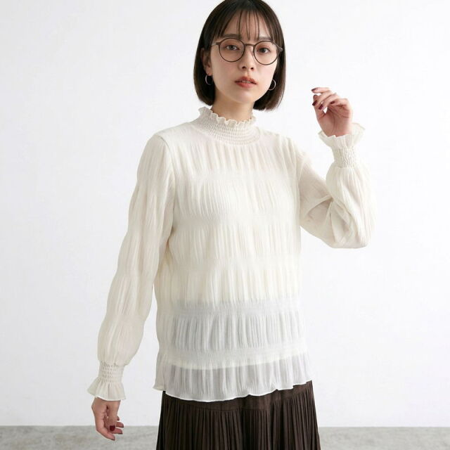 暖シフォンシャーリングブラウス