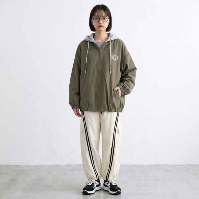 フェイクレイヤードバックロゴブルゾン