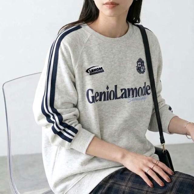 スポーツロゴプルオーバー