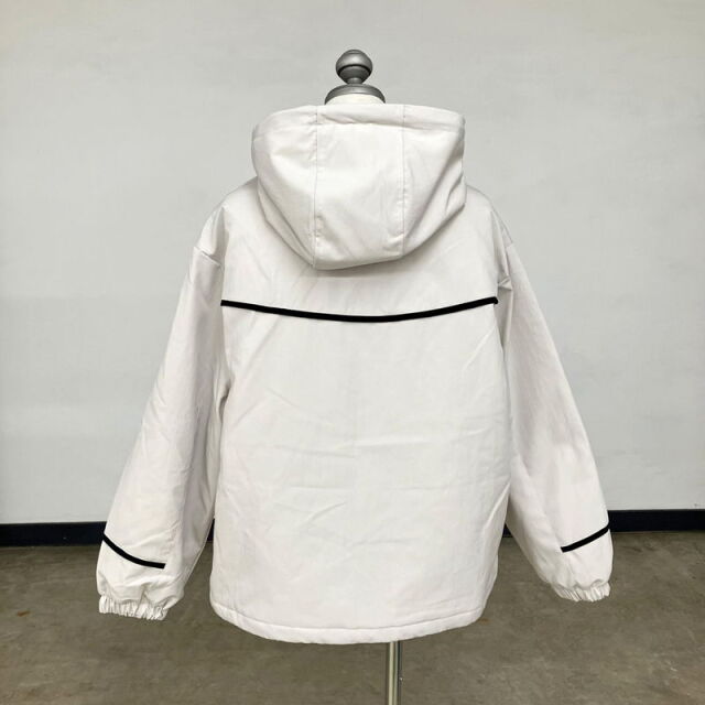 中綿パイピングフードブルゾン
