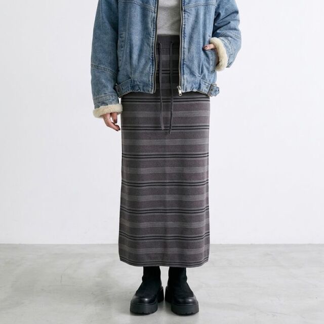 マルチボーダーニットIラインスカート