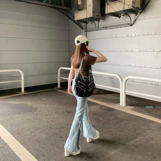 ハーフムーンポケショルダーバッグ