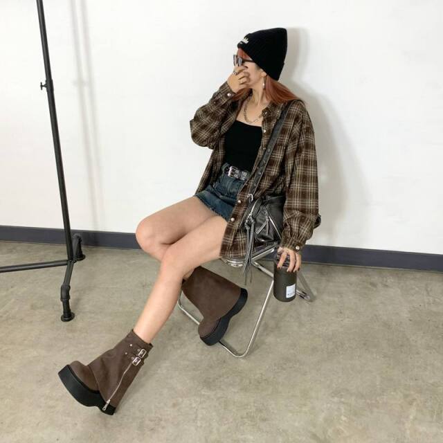 ブリーチ加工ZIPショルダーバッグ