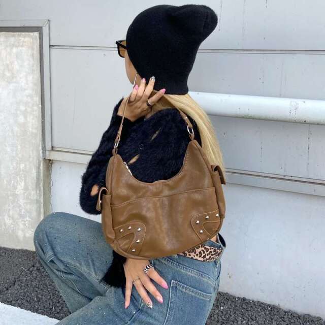 合成皮革スタッズ2WAYバッグ