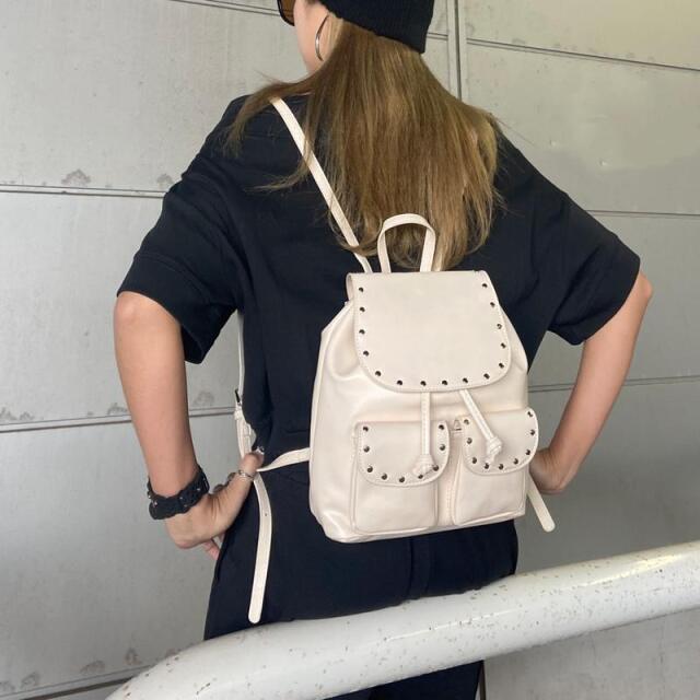 スタッズ合成皮革リュックサック
