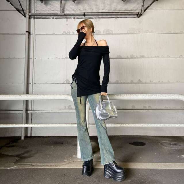 チャーム付きミニボストンバッグ