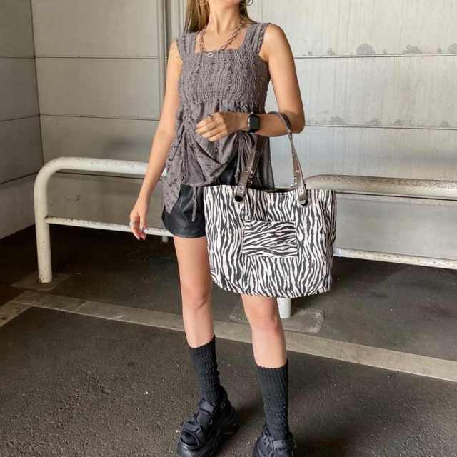 ハトメリバーシブルトートバッグ