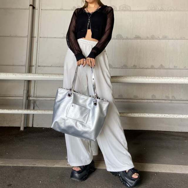 ハトメリバーシブルトートバッグ