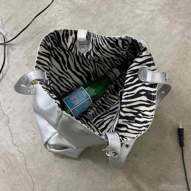 ハトメリバーシブルトートバッグ