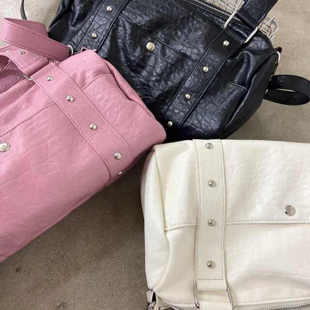 スタッズ型押し2WAYボストンバッグ