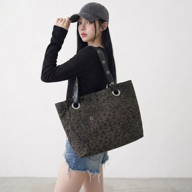 リバーシブルヒョウ柄トートバッグ
