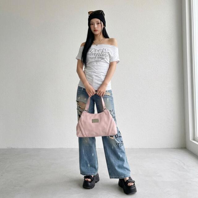 型押し合成皮革プレートボストンバッグ