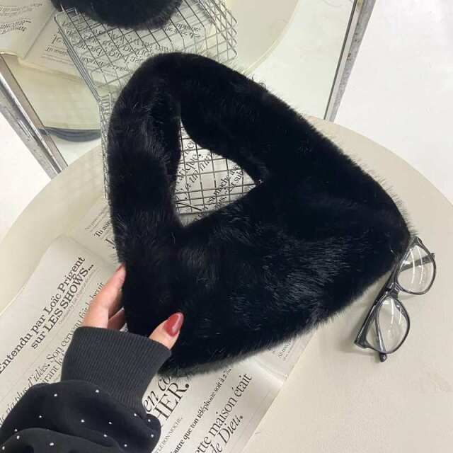 ファーハンドバッグ