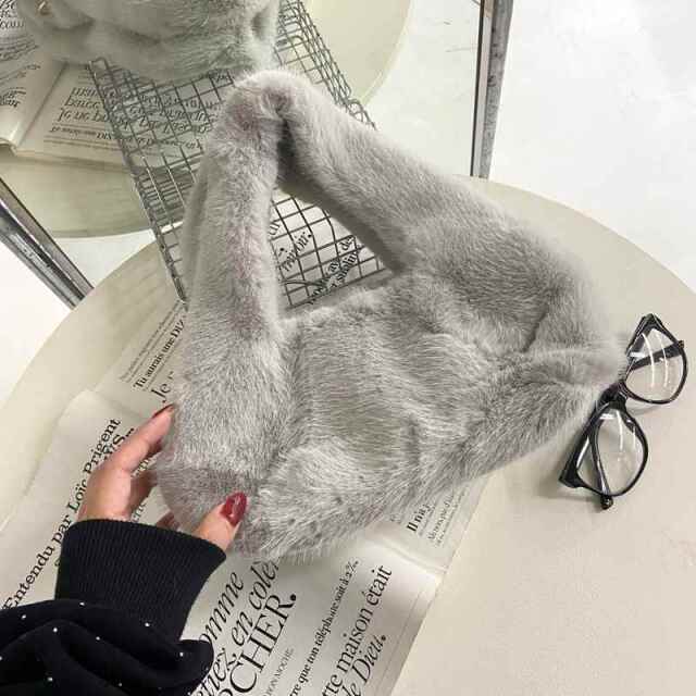 ファーハンドバッグ