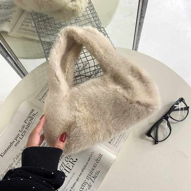 ファーハンドバッグ