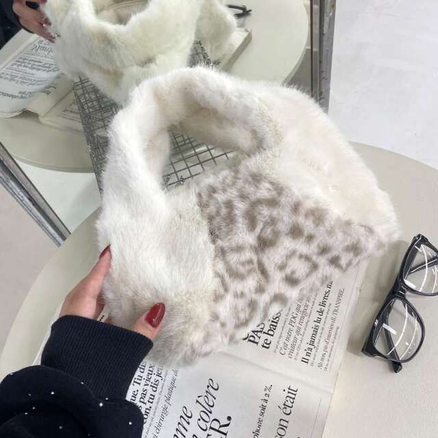 ファーハンドバッグ