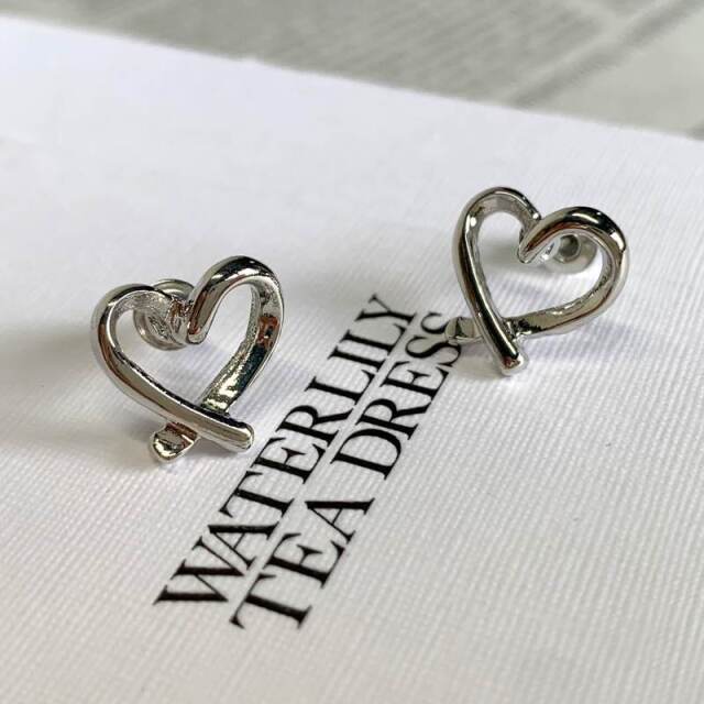 ミニハートピアス