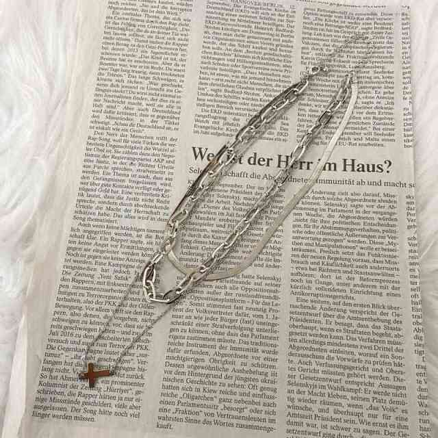 クロス3連ネックレス