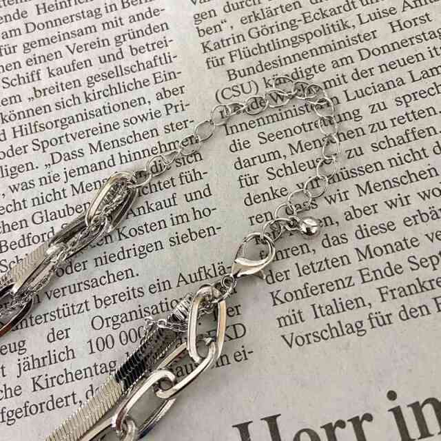 クロス3連ネックレス