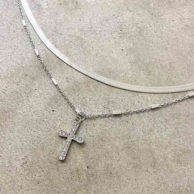 クロススネークネックレス