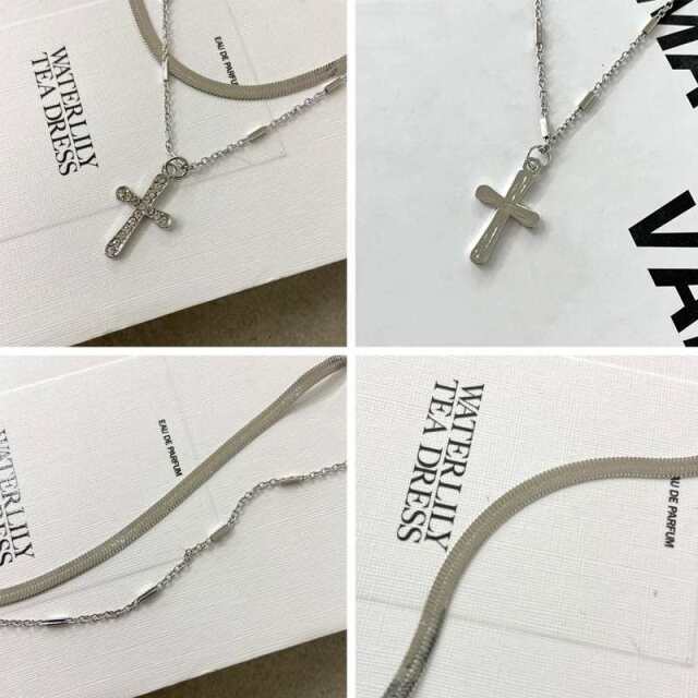 クロススネークネックレス