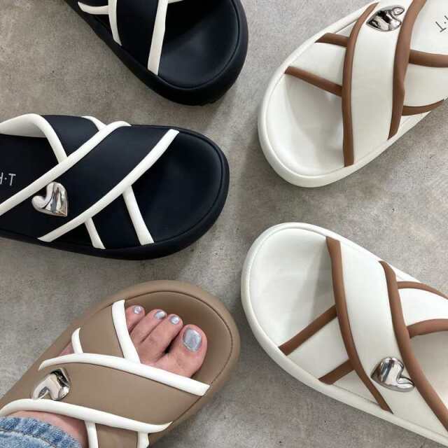 ハートクロスフラットサンダル