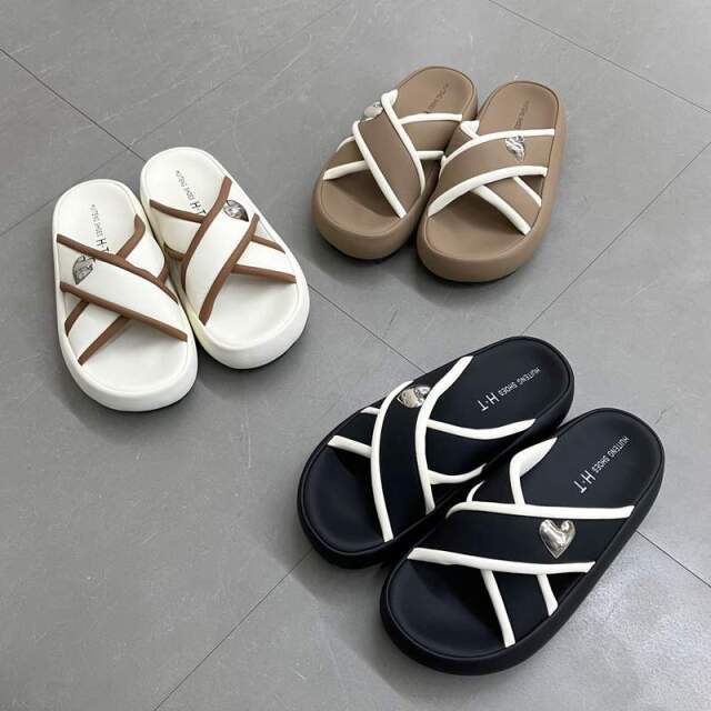 ハートクロスフラットサンダル