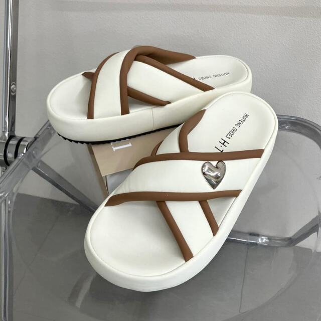ハートクロスフラットサンダル
