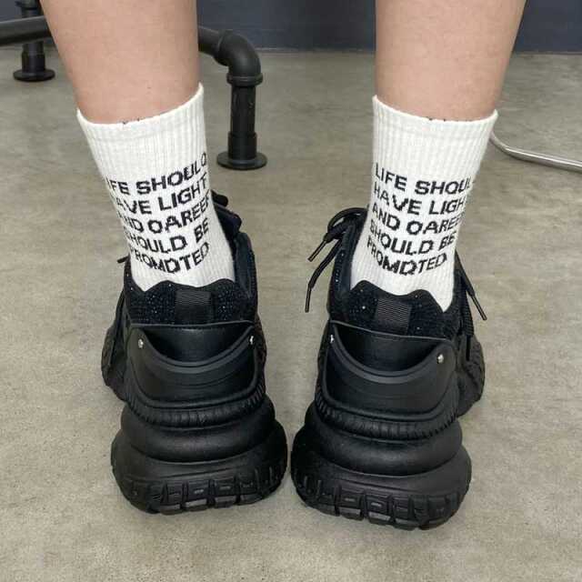 ストーン厚底スニーカー