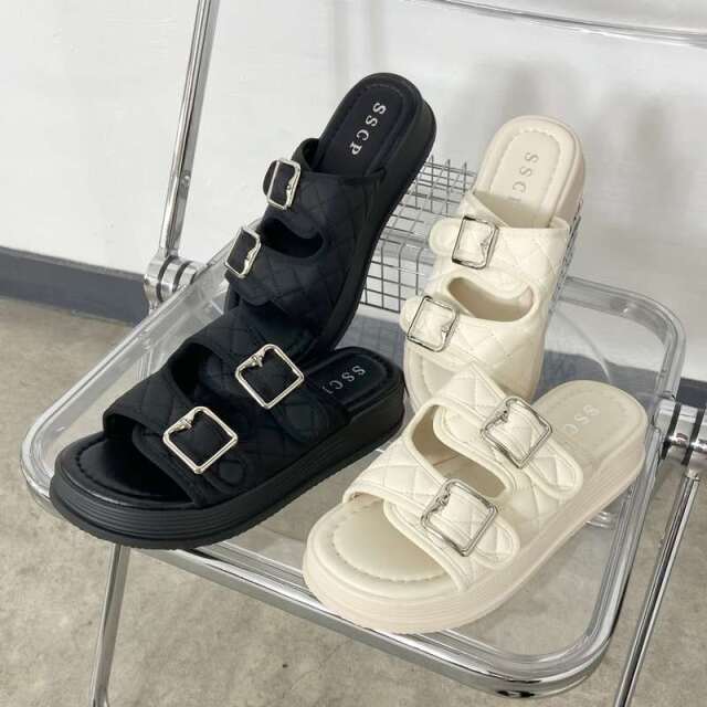 キルトプラットフォームサンダル