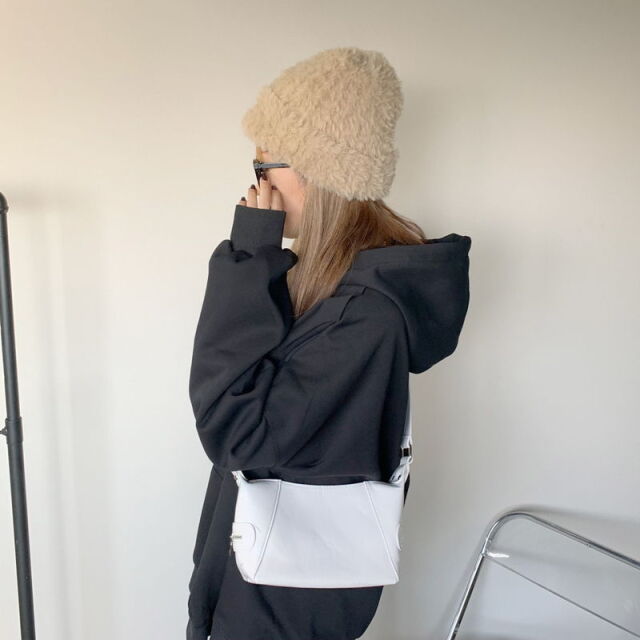 プレートシャギーニット帽