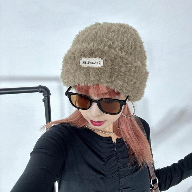 プレートシャギーニット帽