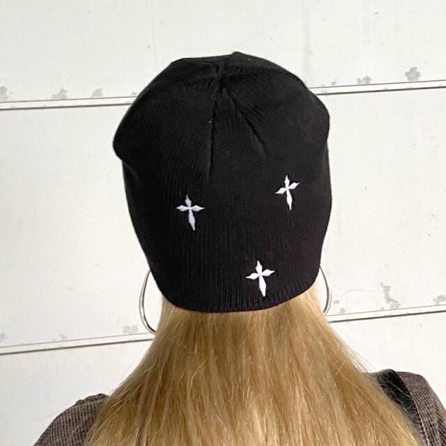 ハナモジ刺繍ビーニー