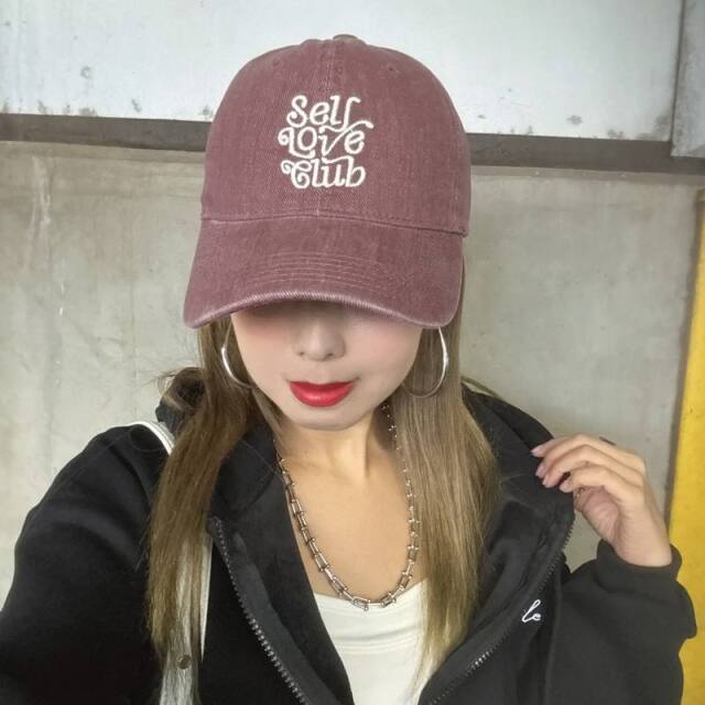 配色ロゴ刺繍キャップ