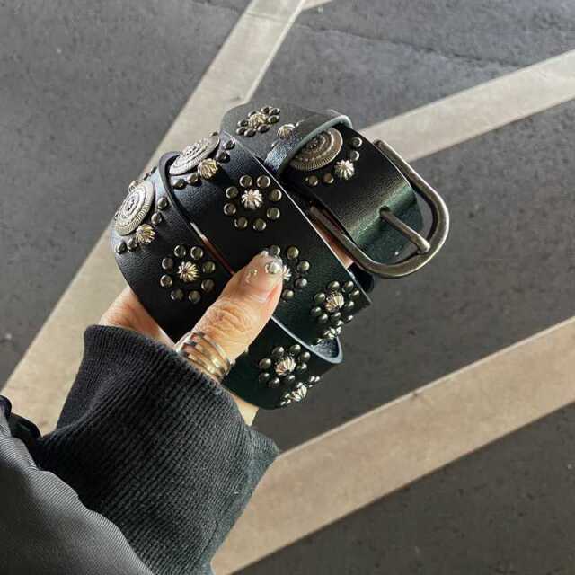 スタッズモチーフベルト