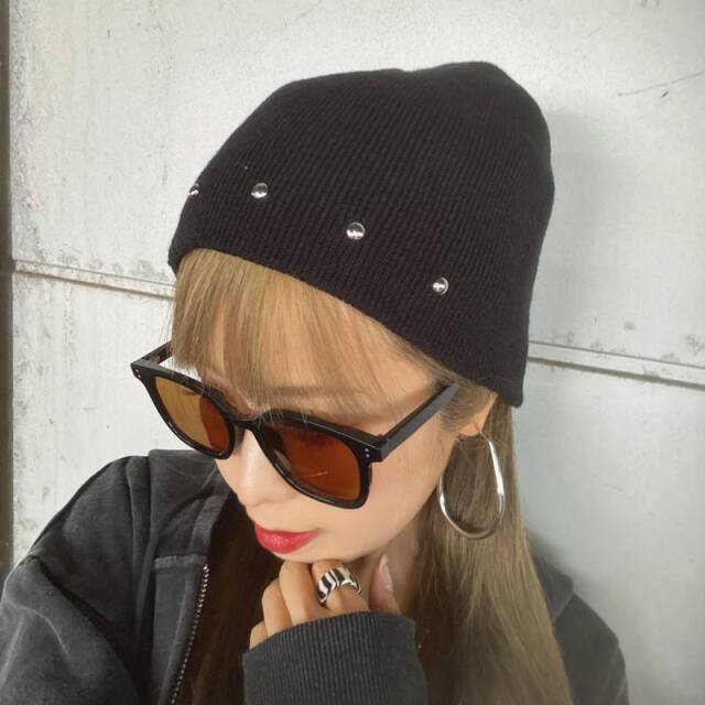 スタッズビーニー