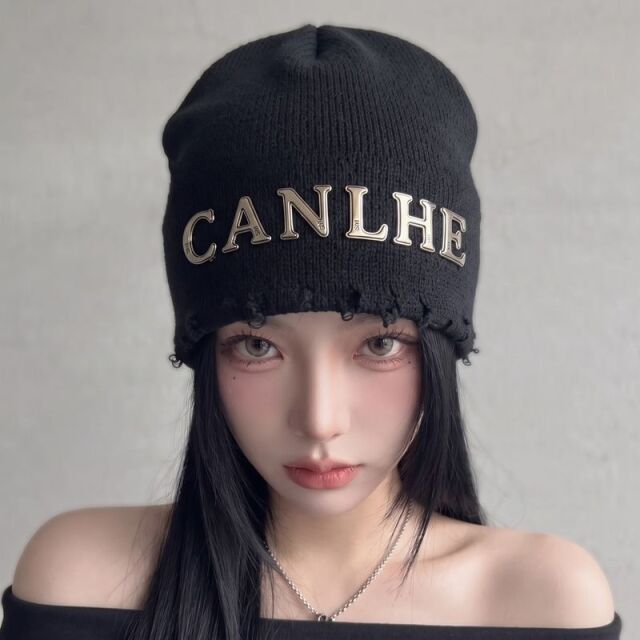 シルバーロゴビーニー