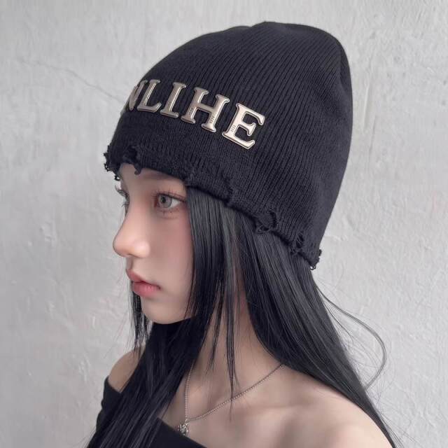 シルバーロゴビーニー