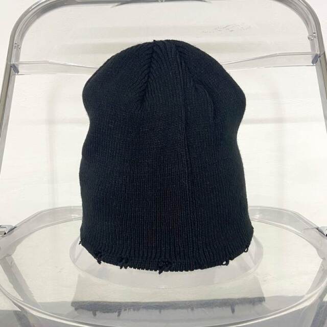 ロゴ刺繍ビーニー
