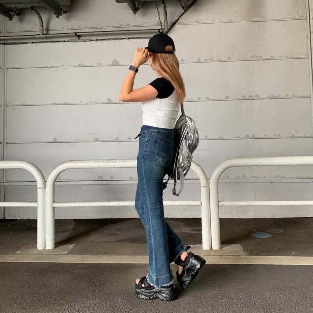 ★WEB限定★ウエスト折り返しデニムフレアパンツ